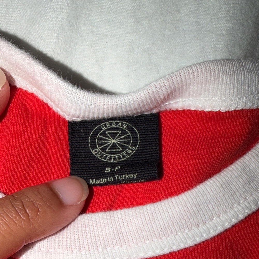 Urban Outfitters Red Graphic Tank Top - Picture 3 of 3